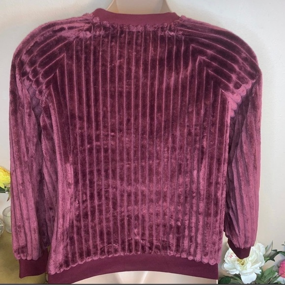 3x Juniors Burgundy Velour Long Sleeve Sweater Stretch Ribbed Crew Neck Size 21 - Picture 6 of 8